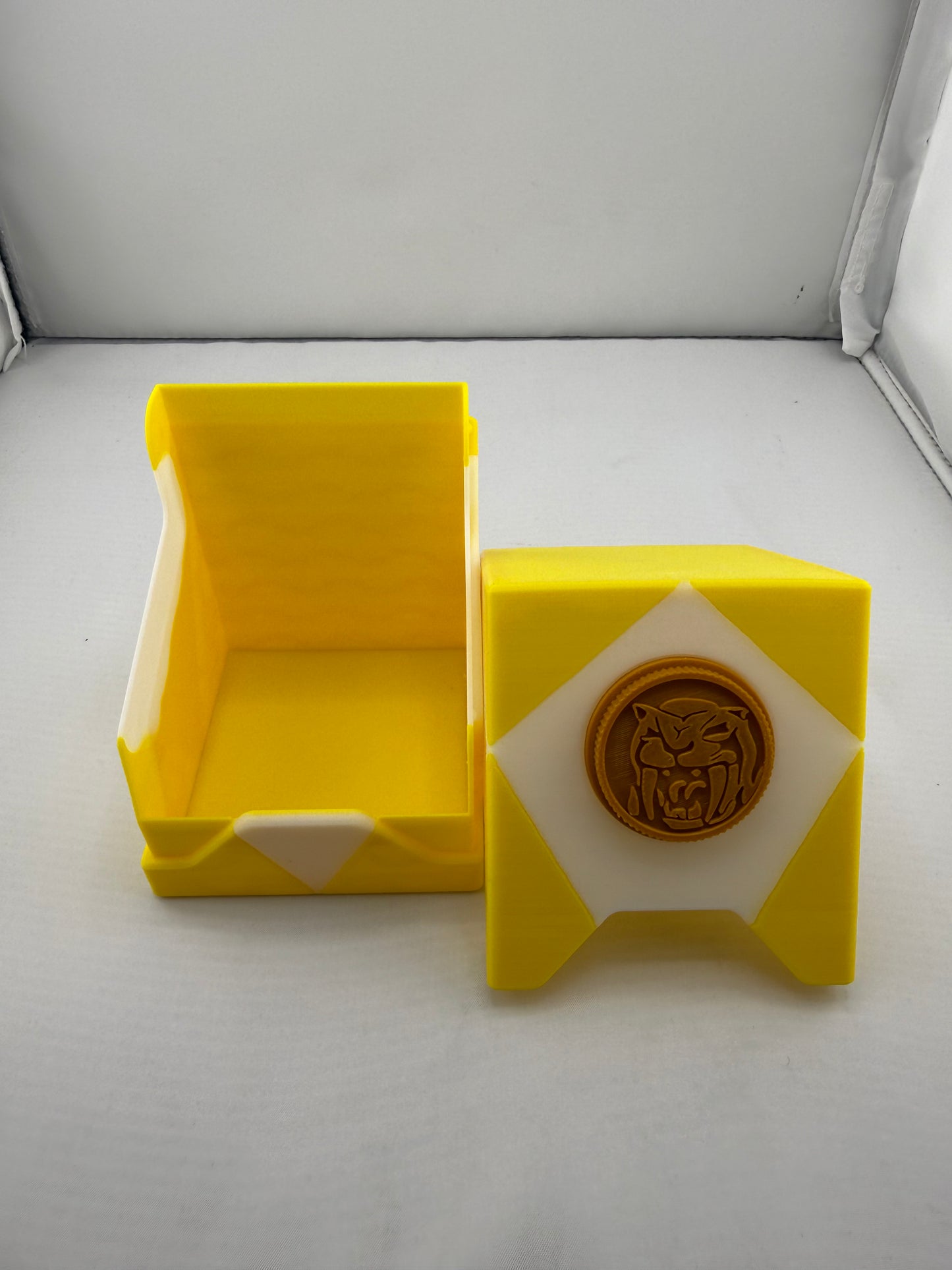 Mighty Morphin' Power Ranger Themed 3D Deck Box